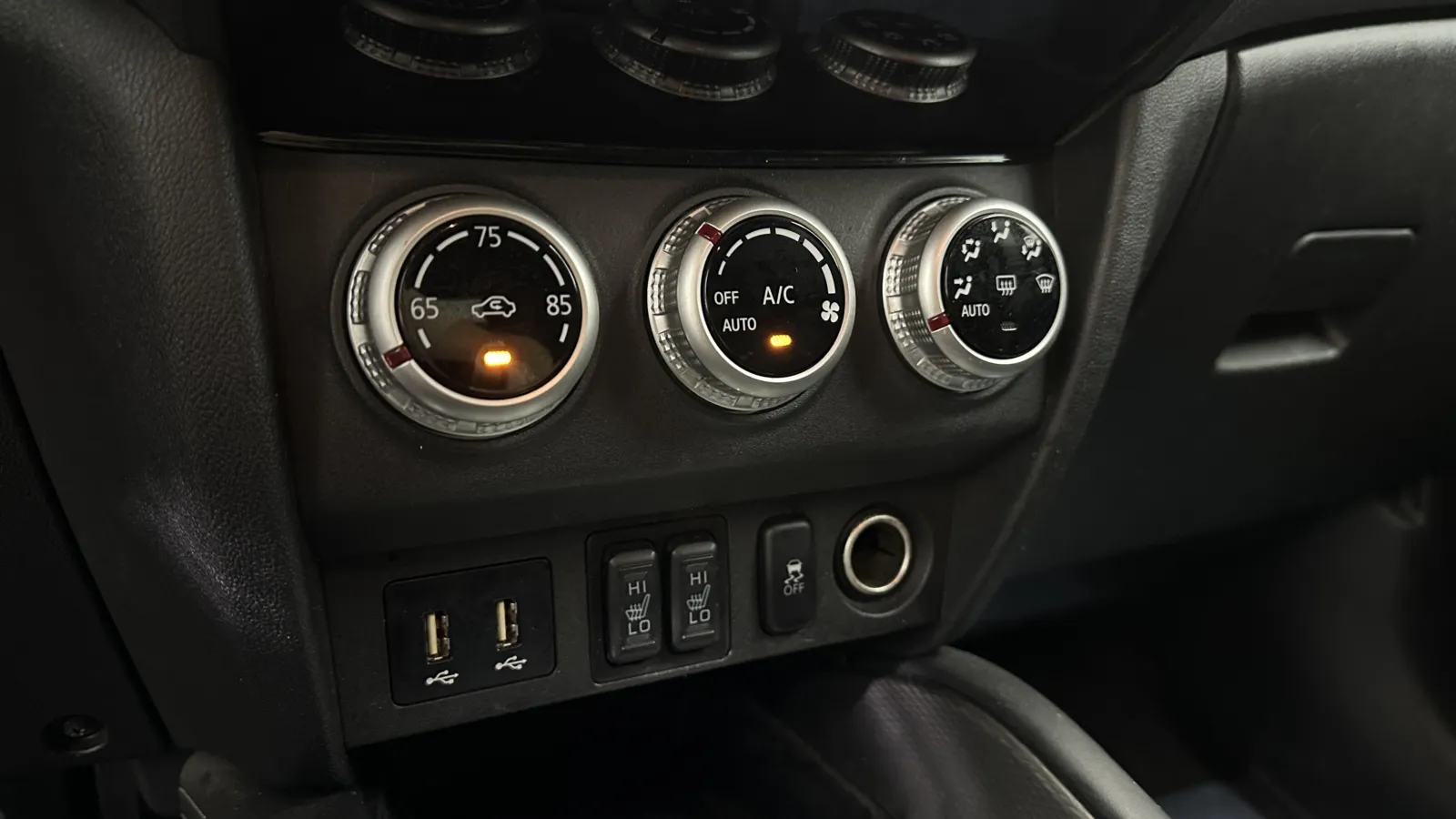 Mitsubishi Outlander Sport photo 15