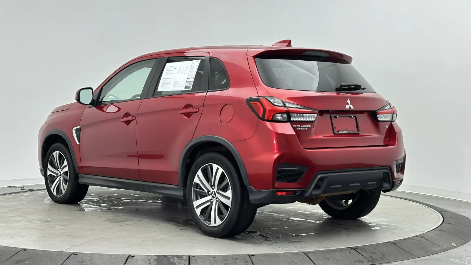 Mitsubishi Outlander Sport photo 5