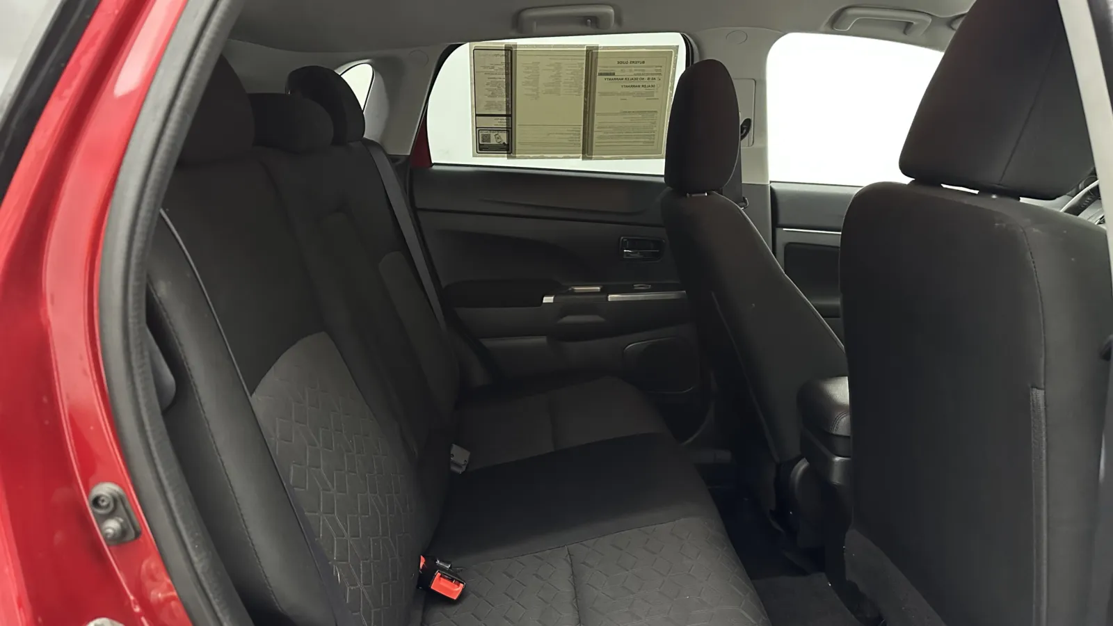Mitsubishi Outlander Sport photo 26