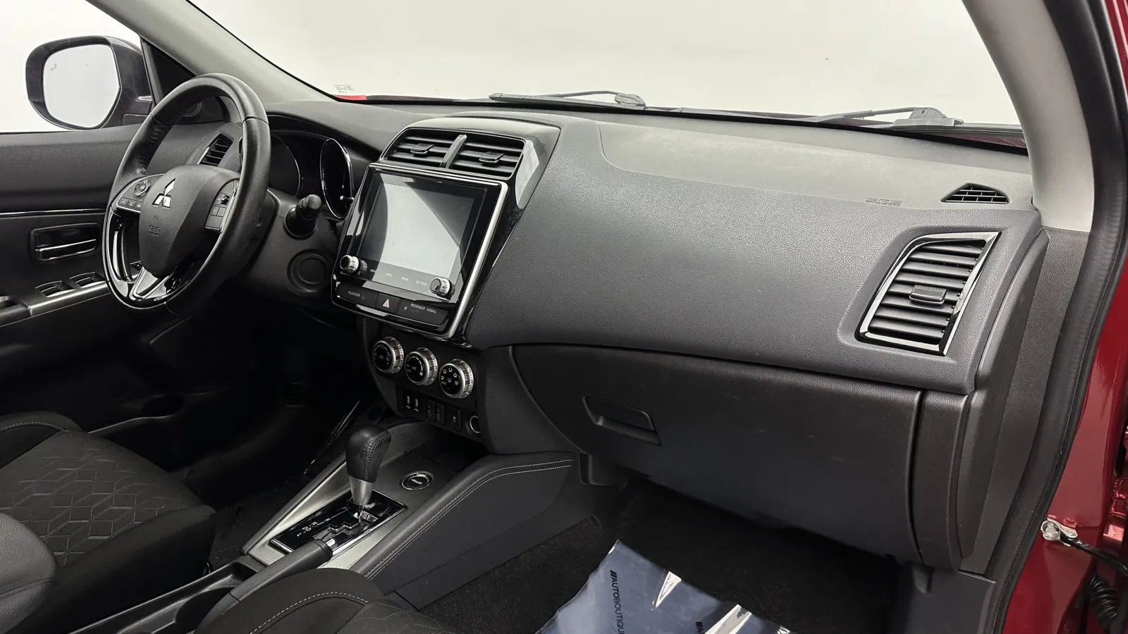 Mitsubishi Outlander Sport photo 34