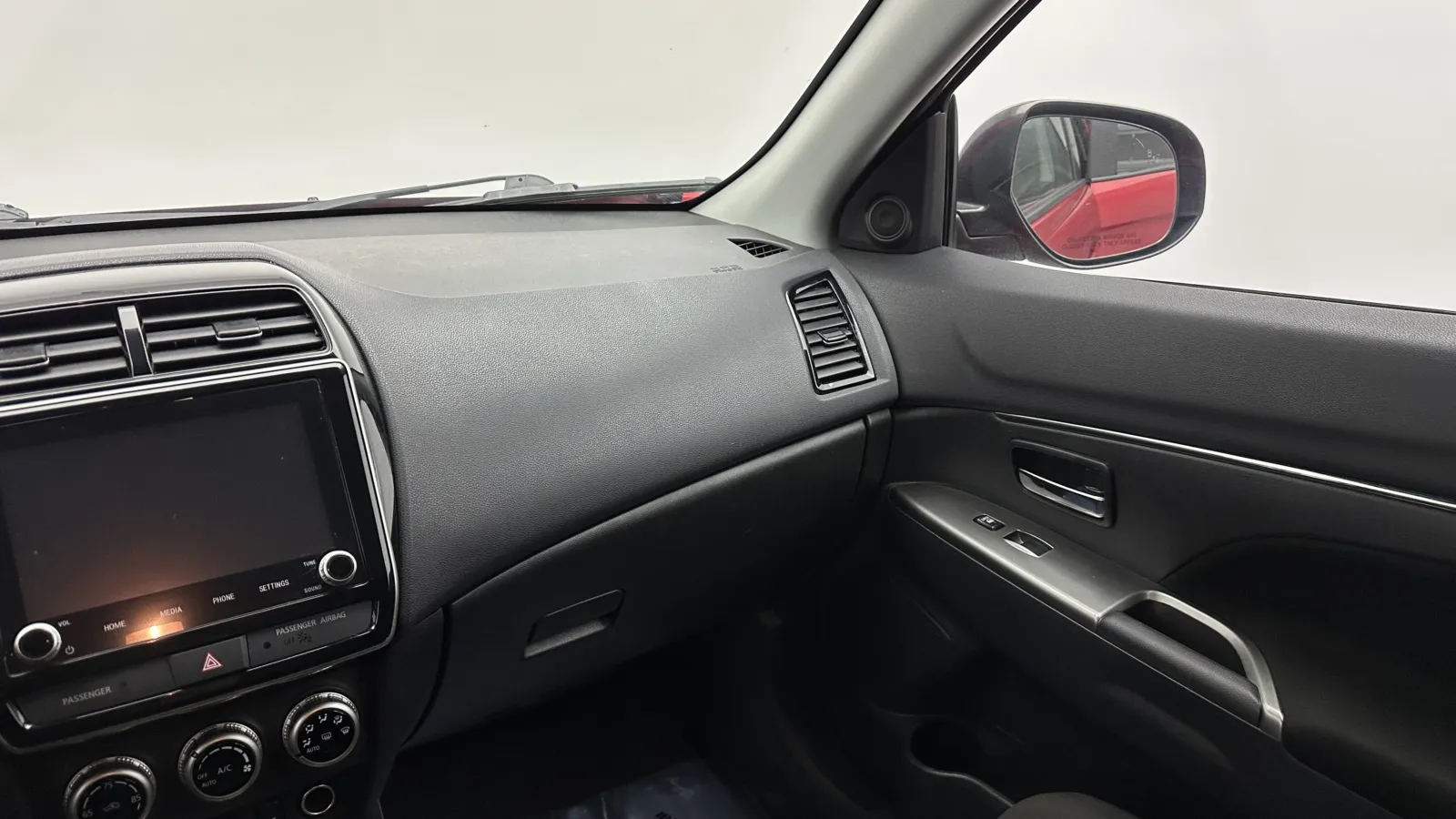 Mitsubishi Outlander Sport photo 30