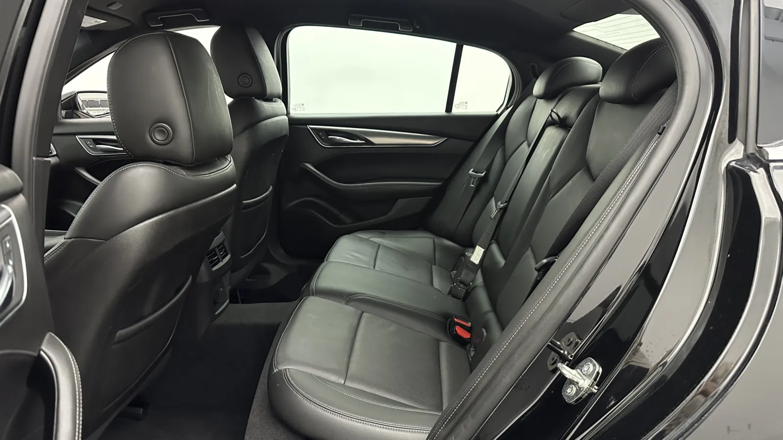 Cadillac CT5 photo 25