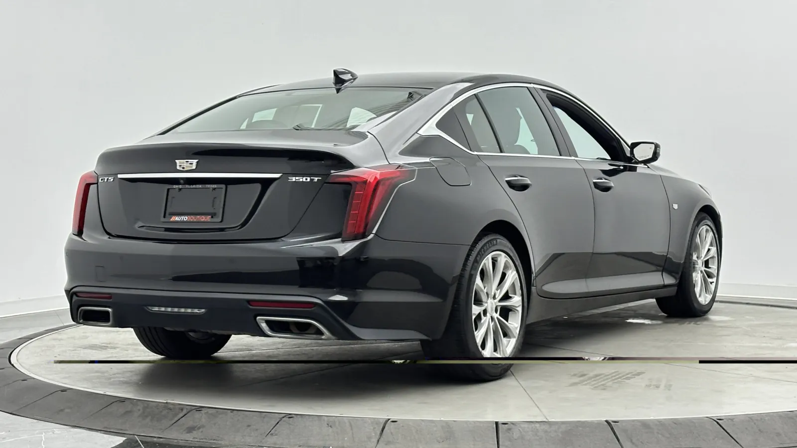 Cadillac CT5 photo 6