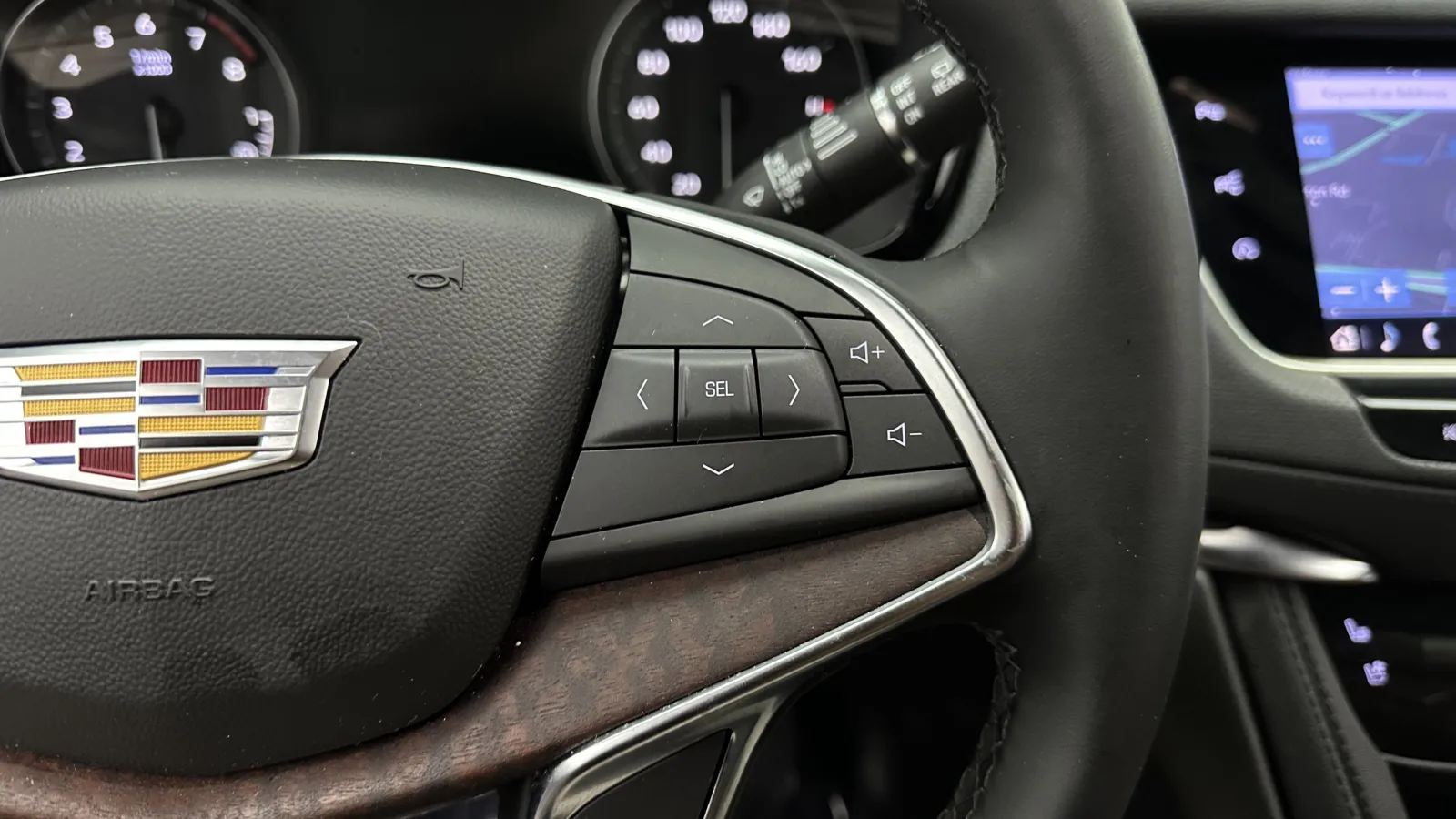 Cadillac XT5 photo 24