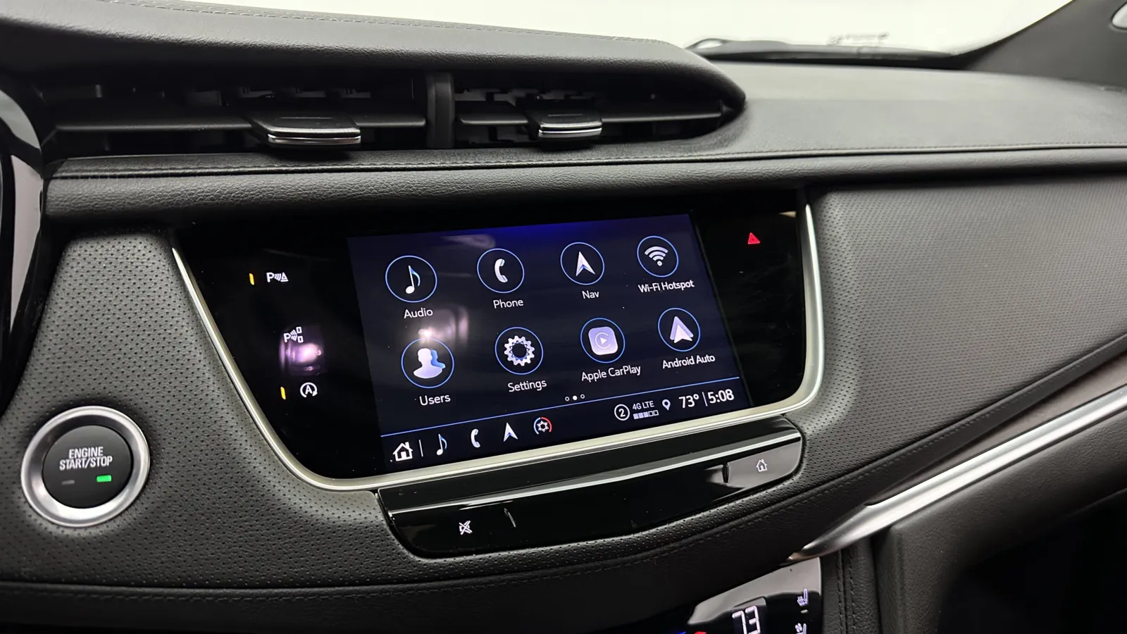 Cadillac XT5 photo 19