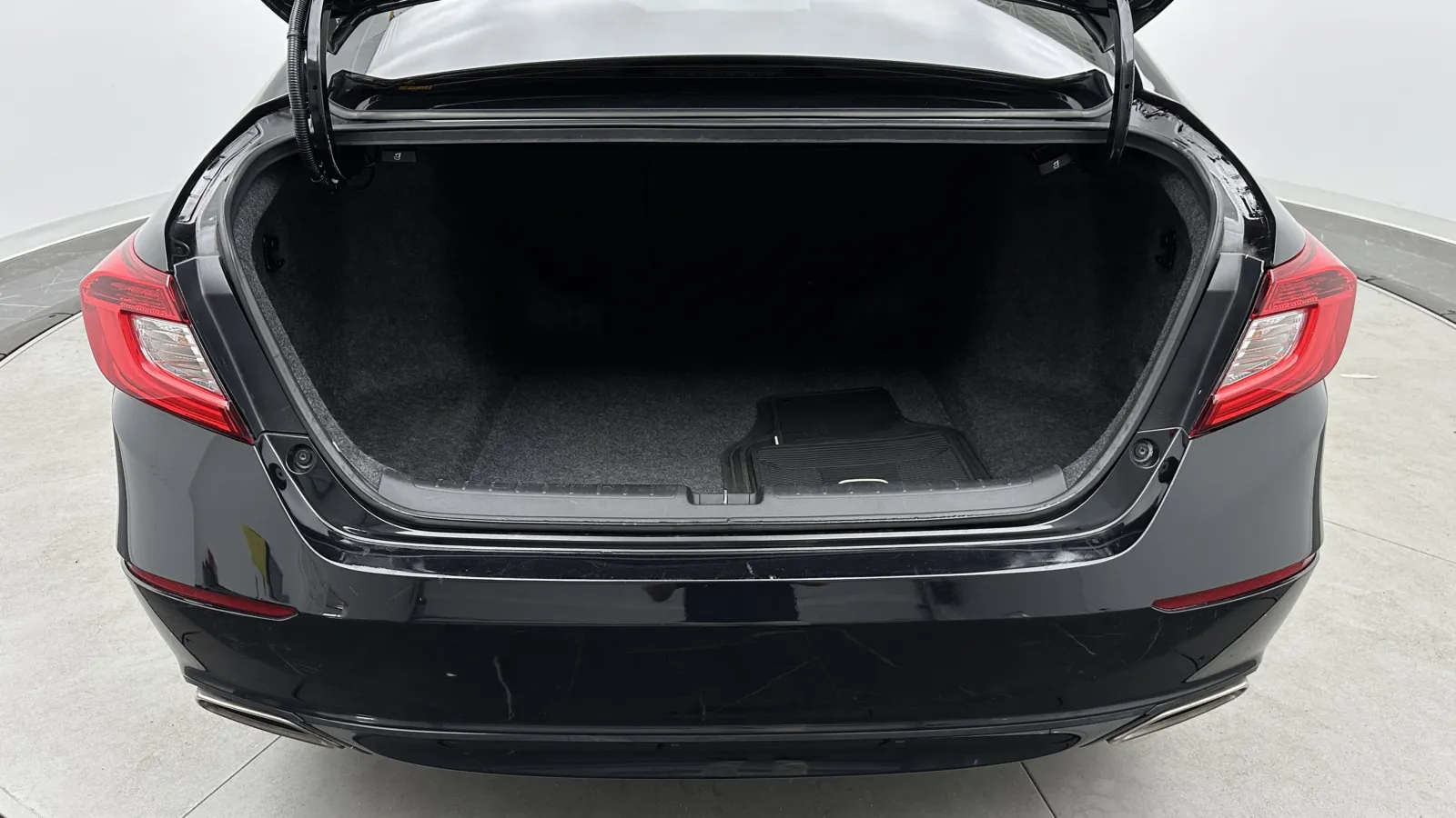 Honda Accord photo 28