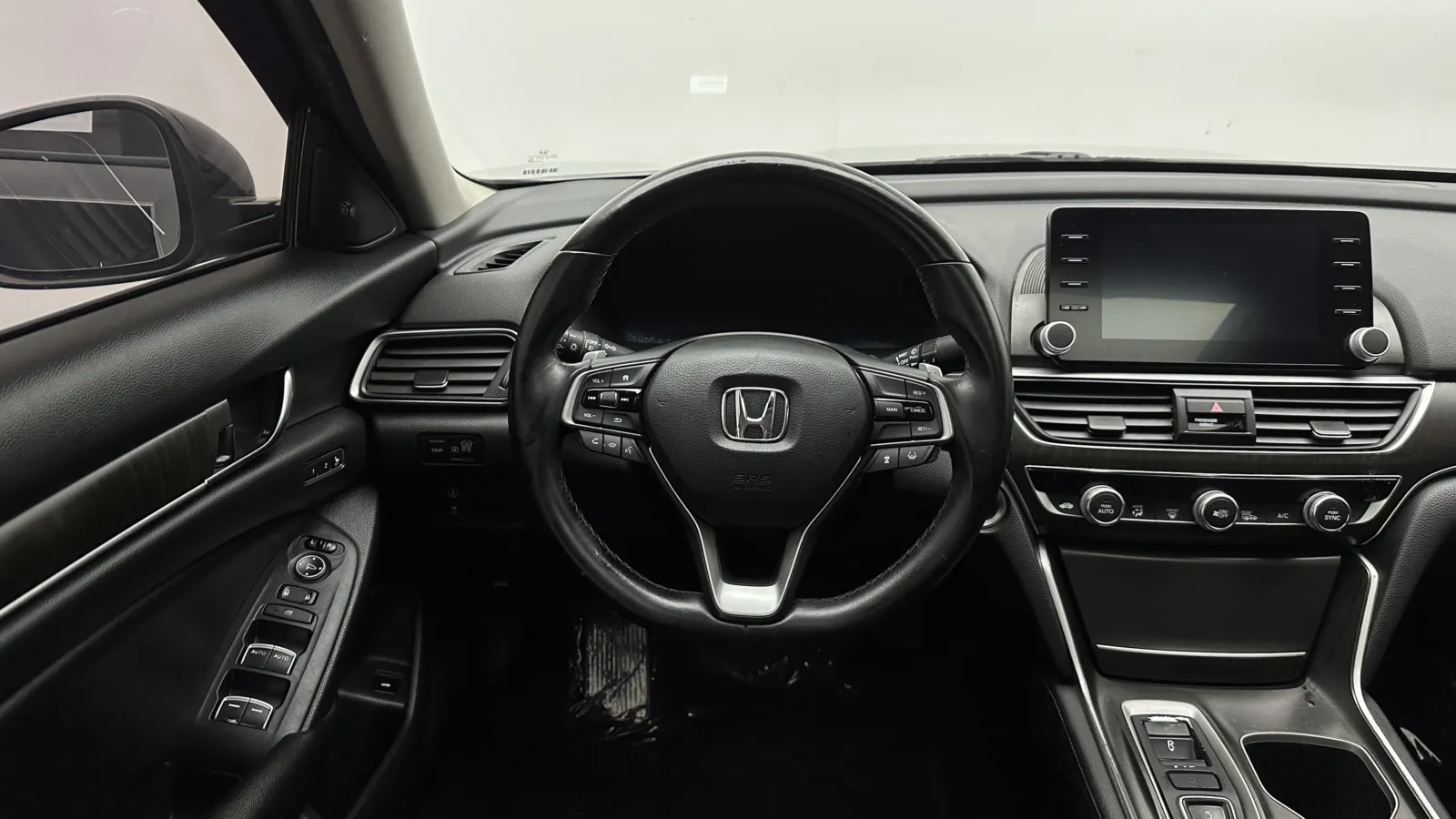 Honda Accord photo 24