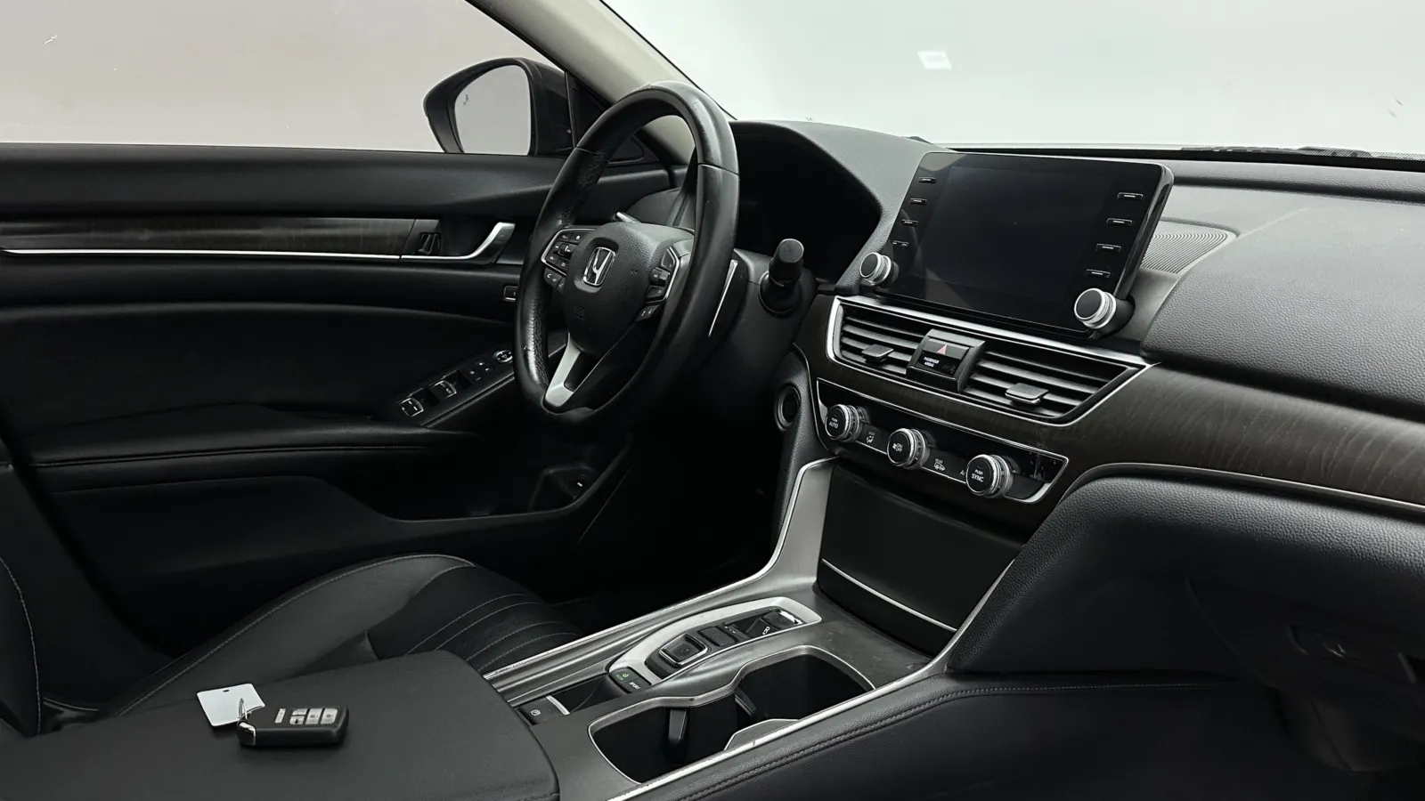 Honda Accord photo 32