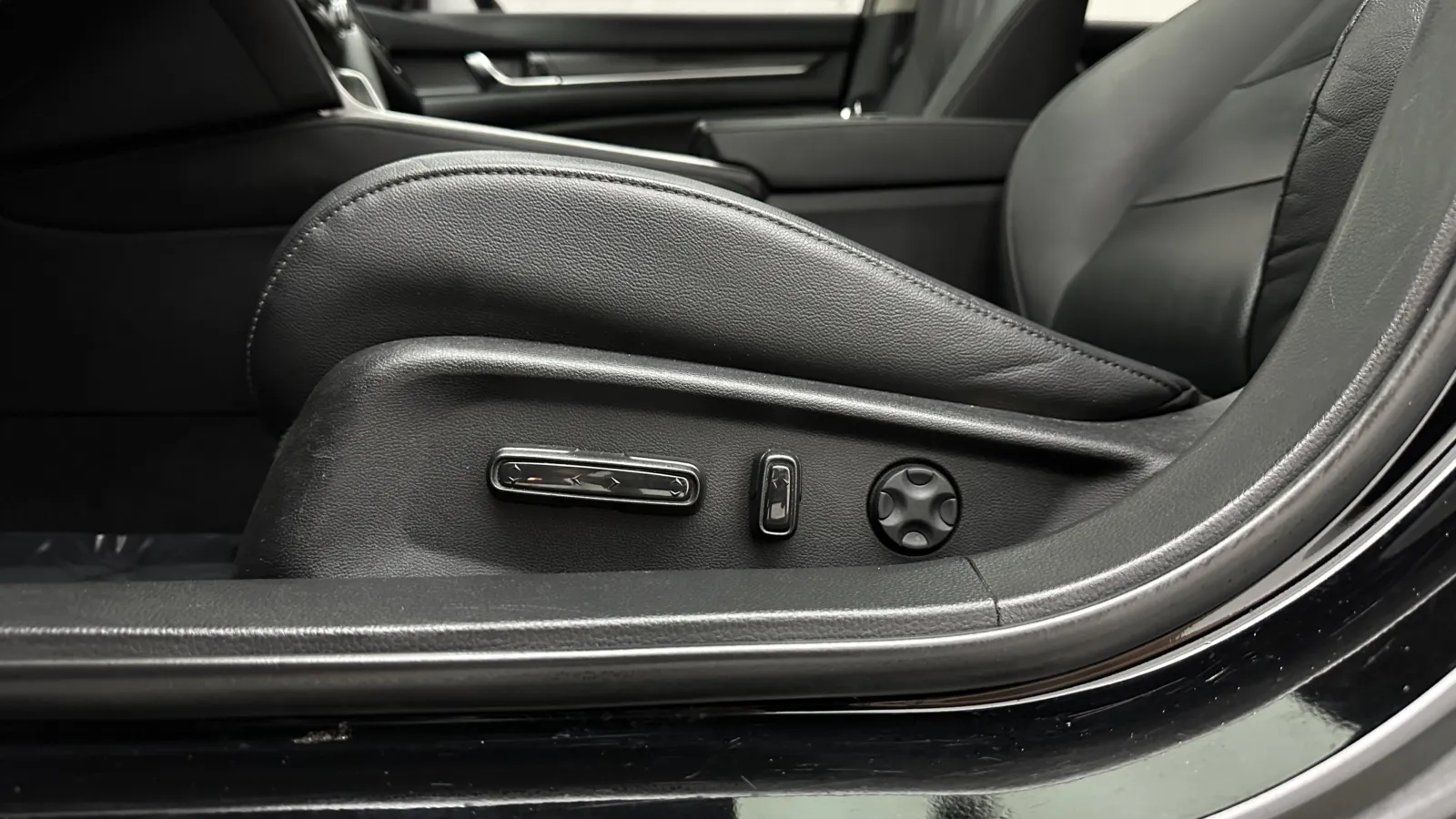 Honda Accord photo 12