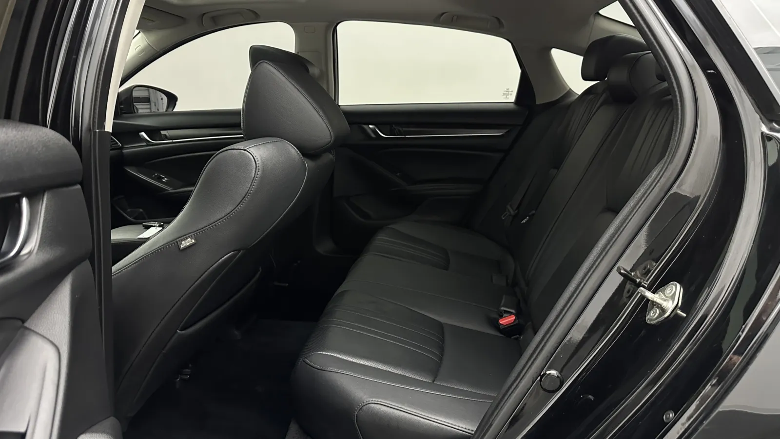 Honda Accord photo 22