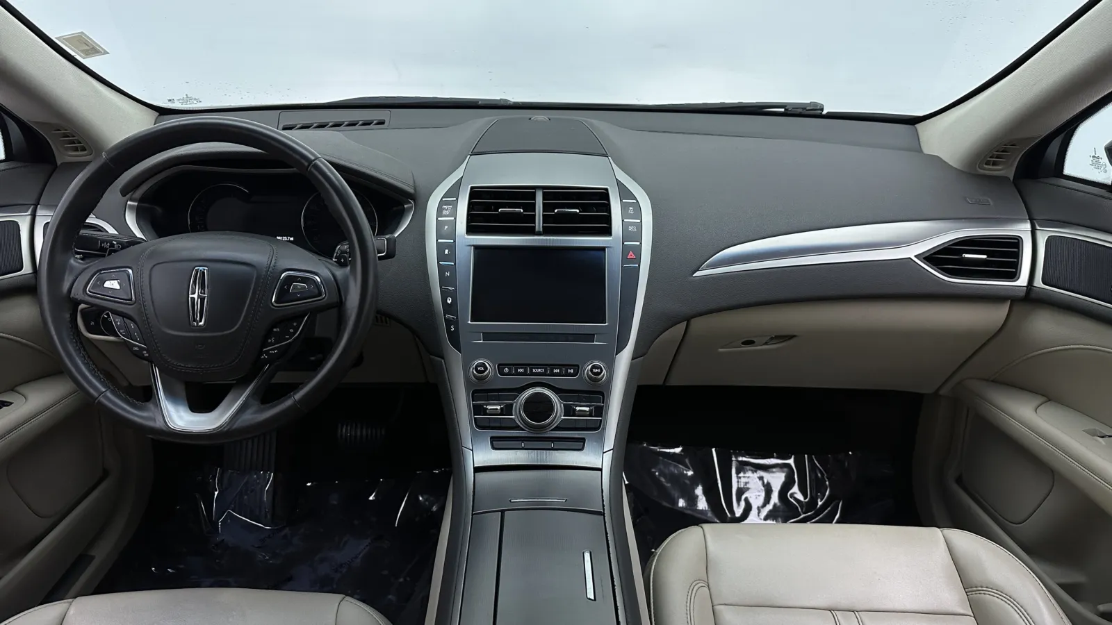 Lincoln MKZ photo 26