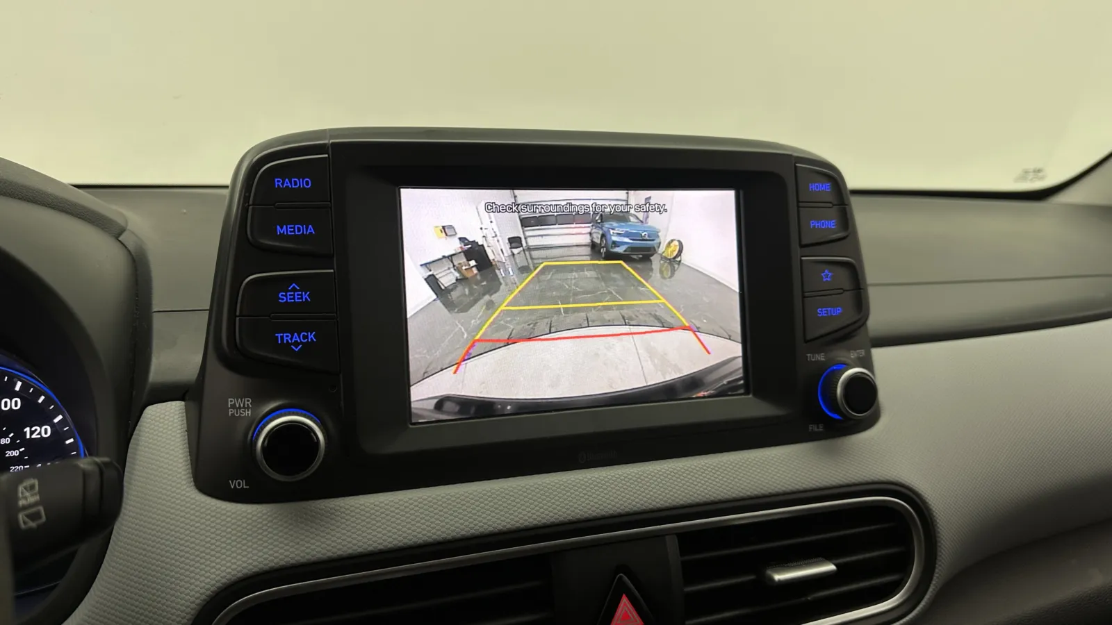 Hyundai Kona photo 19