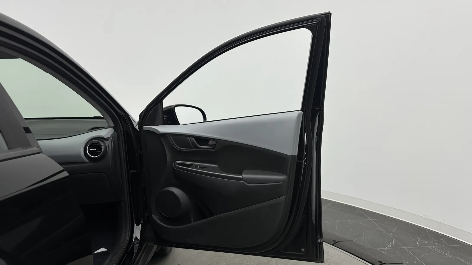 Hyundai Kona photo 30