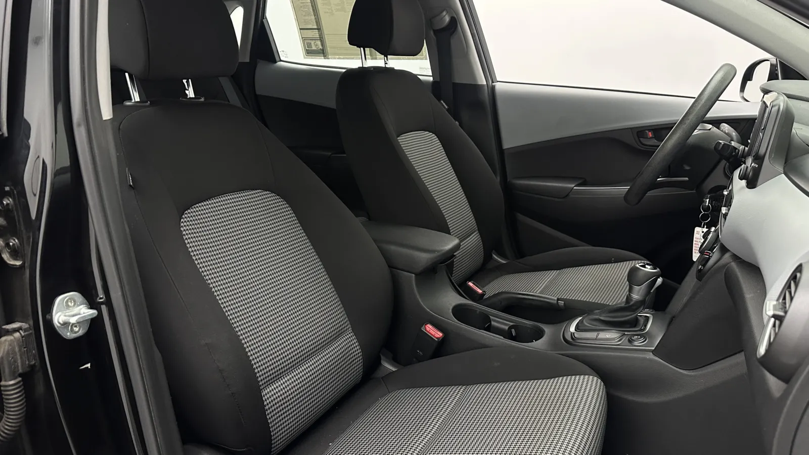 Hyundai Kona photo 32