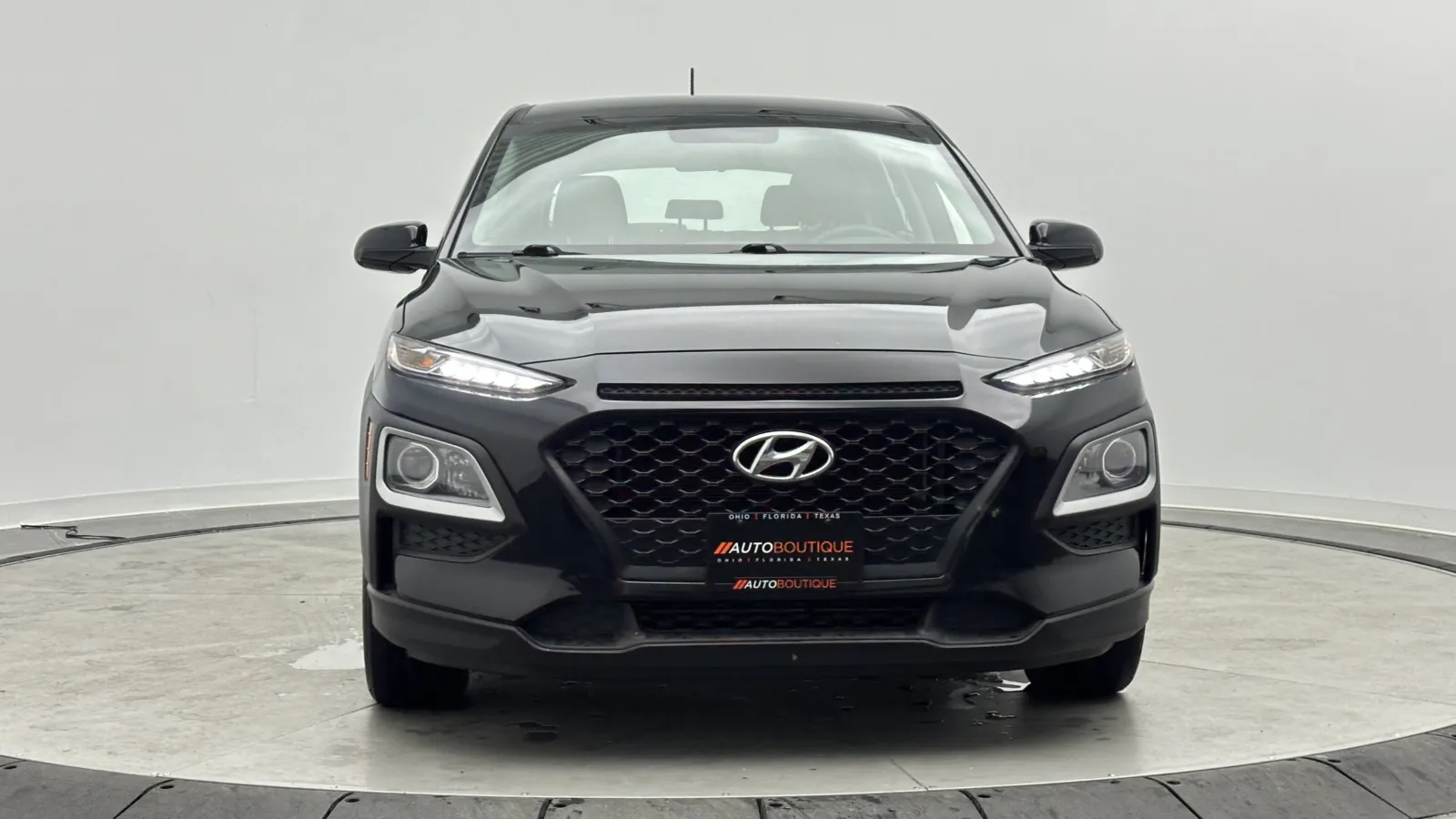 Hyundai Kona photo 2