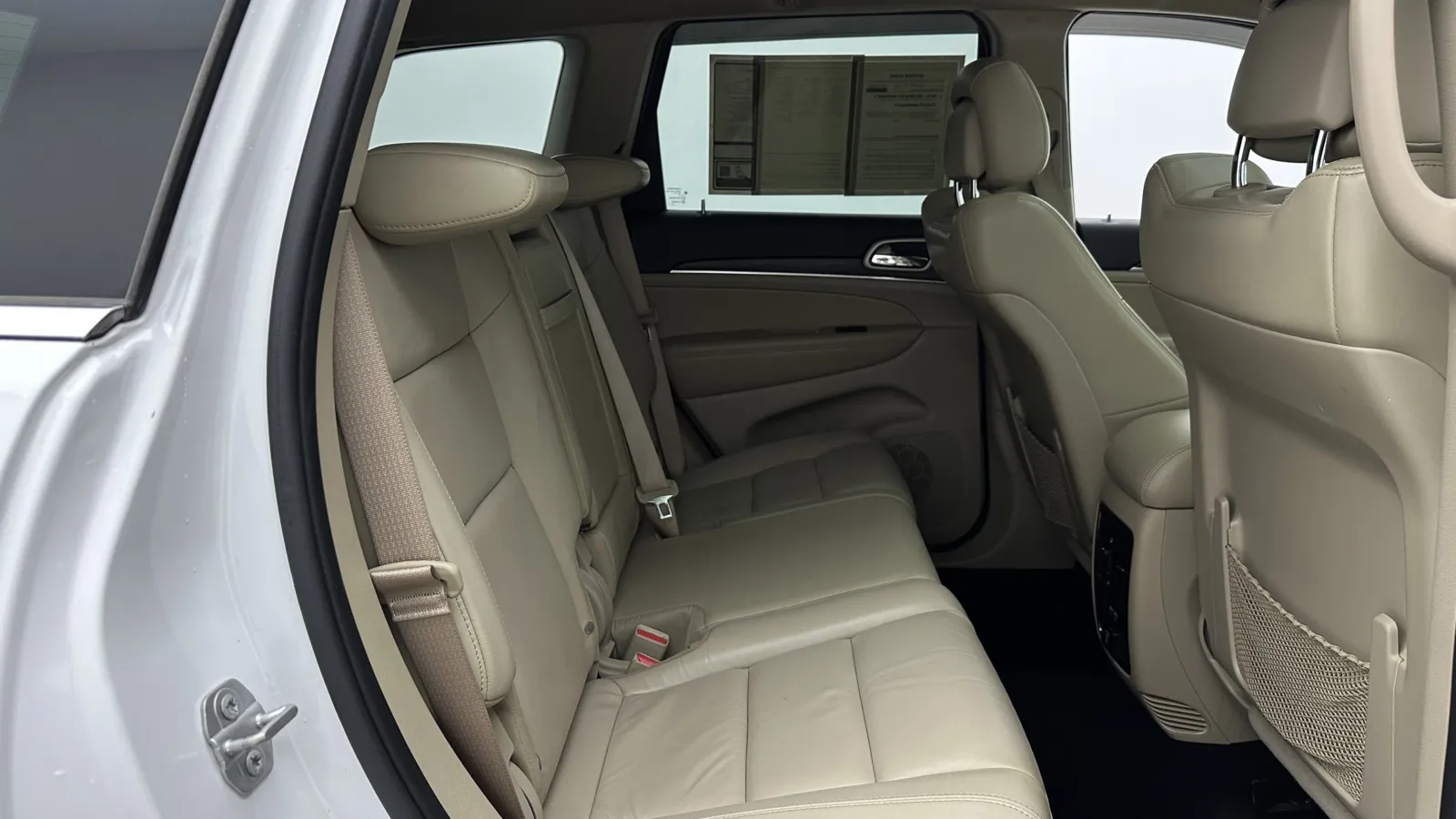 Jeep Grand Cherokee photo 31