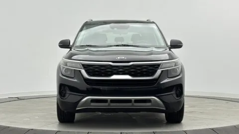 Photos of 2021 Kia Seltos S for sale in Jacksonville, FL at Auto Boutique Florida