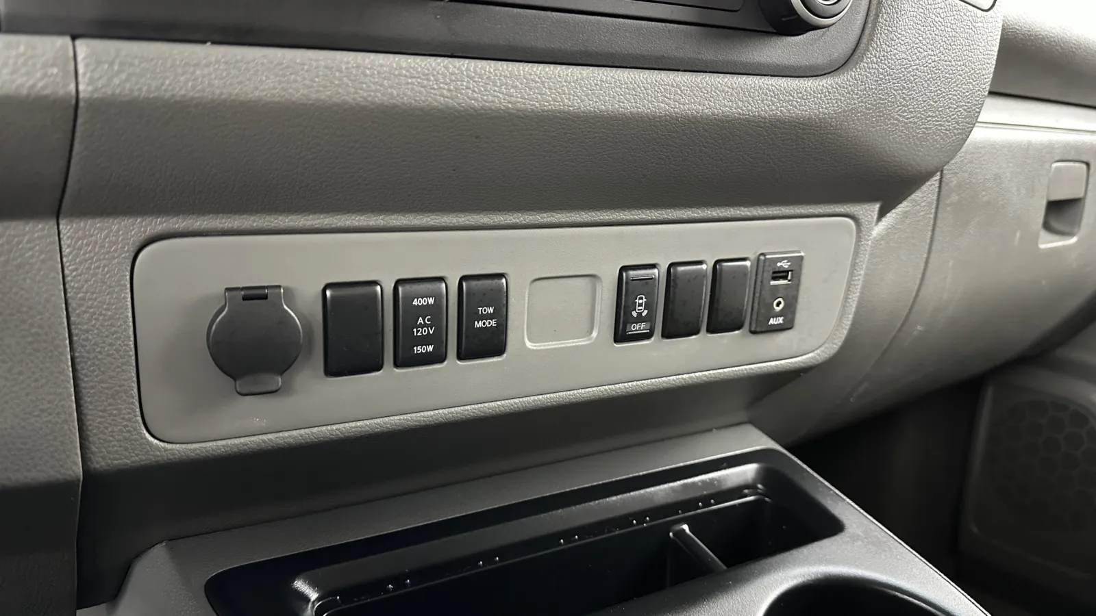 Nissan NV photo 13
