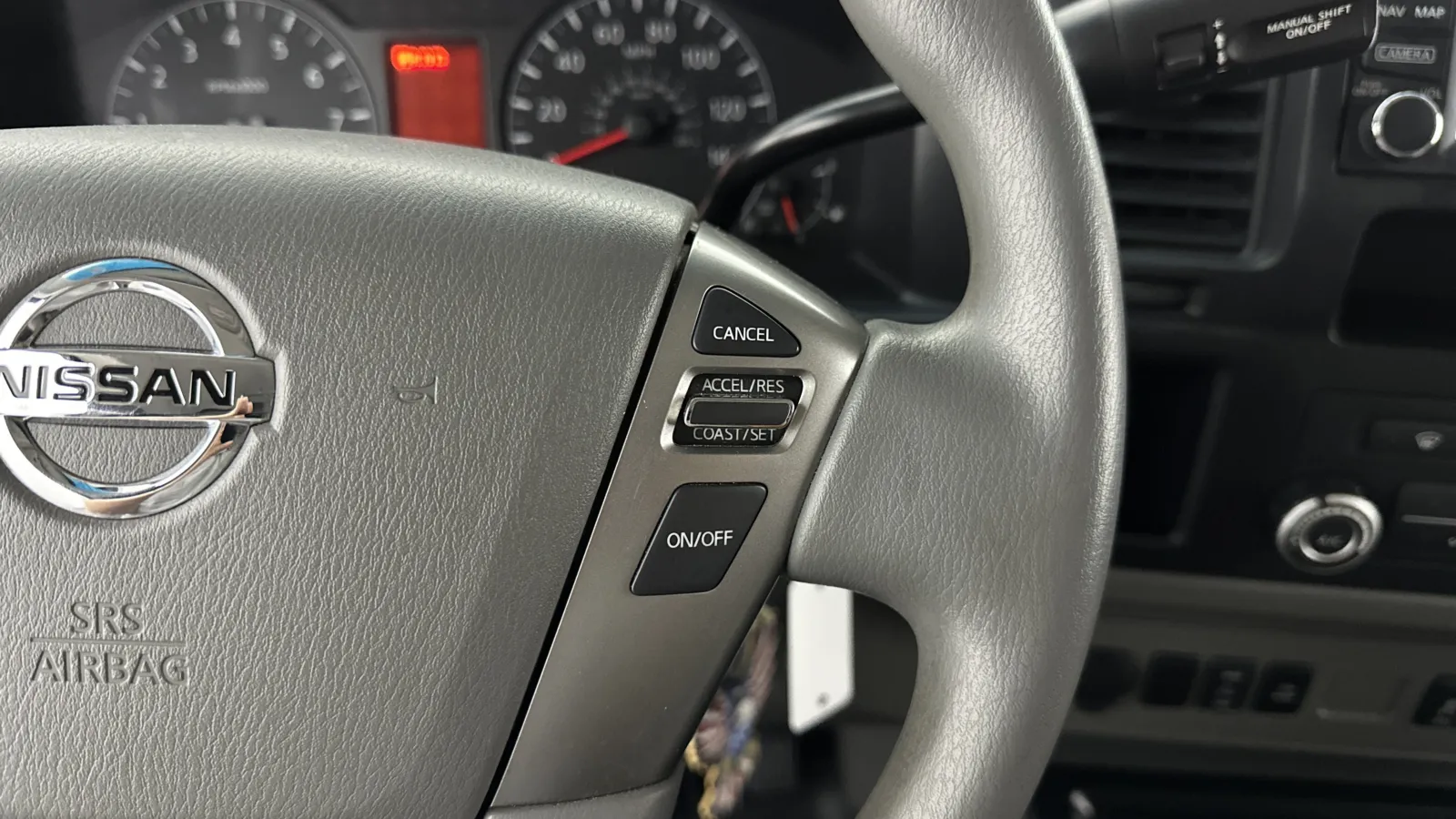 Nissan NV photo 18