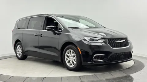 Another view of 2026 Chrysler Pacifica Select for sale in Jacksonville, FL at Auto Boutique Florida