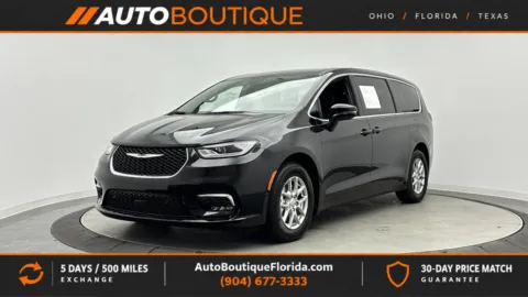 Black 2026 Chrysler Pacifica Select for sale in Jacksonville, FL