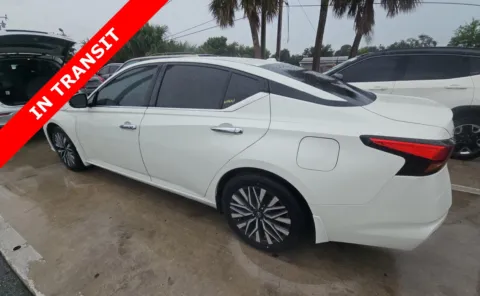 More photos of 2023 Nissan Altima 2.5 SV at Auto Boutique Florida, FL