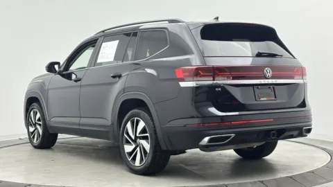 More photos of 2024 Volkswagen Atlas 2.0T SE w/Technology at Auto Boutique Florida, FL