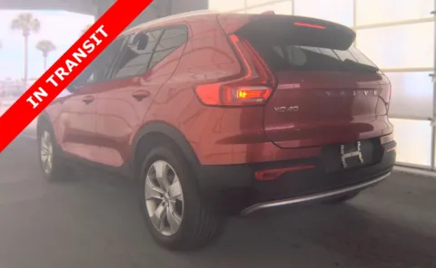 More photos of 2022 Volvo XC40 Momentum at Auto Boutique Florida, FL