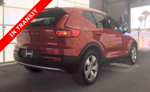 More photos of 2022 Volvo XC40 Momentum at Auto Boutique Florida, FL