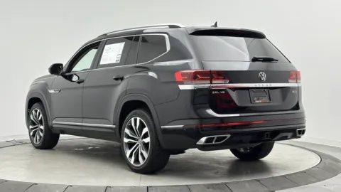 More photos of 2021 Volkswagen Atlas 3.6L V6 SEL Premium R-Line at Auto Boutique Florida, FL