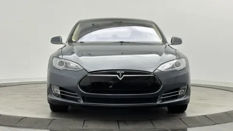 Photos of 2014 Tesla Model S 60 kWh Battery for sale in Jacksonville, FL at Auto Boutique Florida