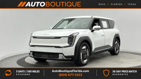 White 2024 Kia EV9 Light Long Range for sale in Jacksonville, FL