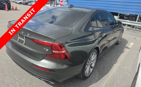 More photos of 2019 Volvo S60 Momentum at Auto Boutique Florida, FL