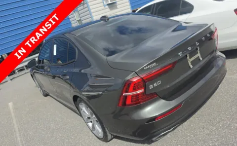 More photos of 2019 Volvo S60 Momentum at Auto Boutique Florida, FL