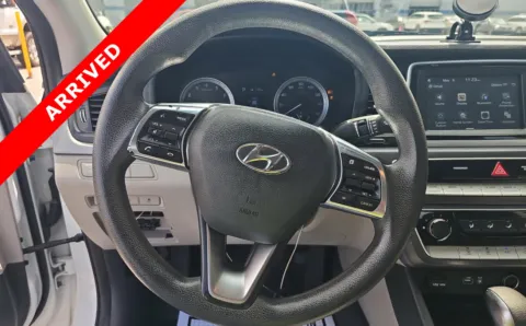 More photos of 2018 Hyundai Sonata SE at Auto Boutique Florida, FL
