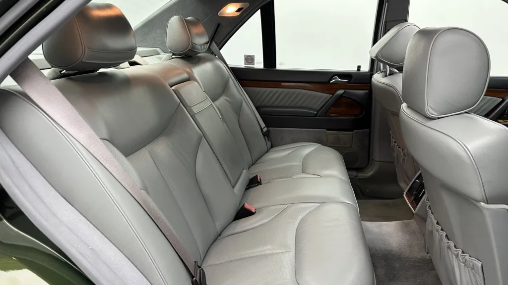 1992 Mercedes-Benz 300 - Photo 27