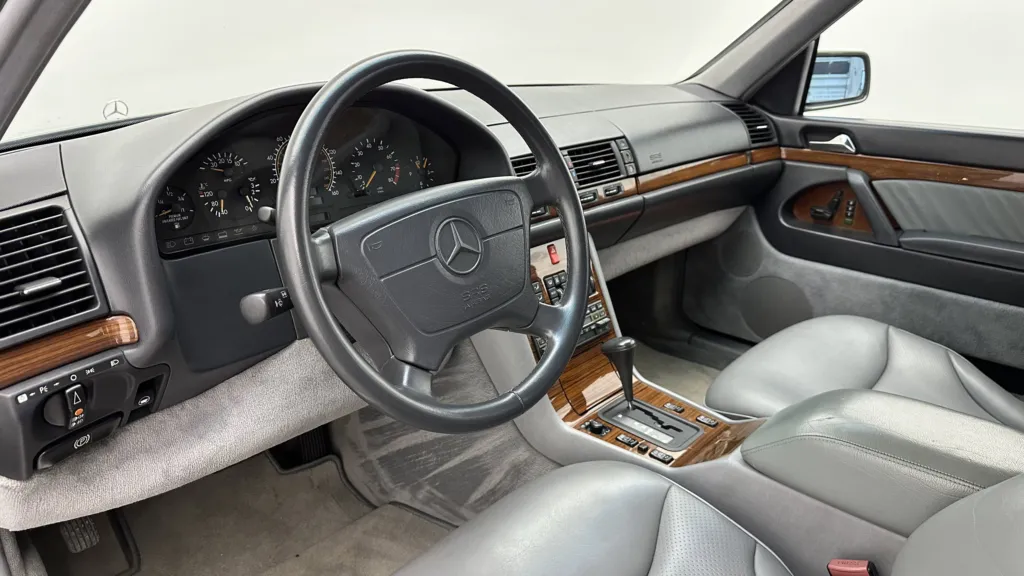 1992 Mercedes-Benz 300 - Photo 9