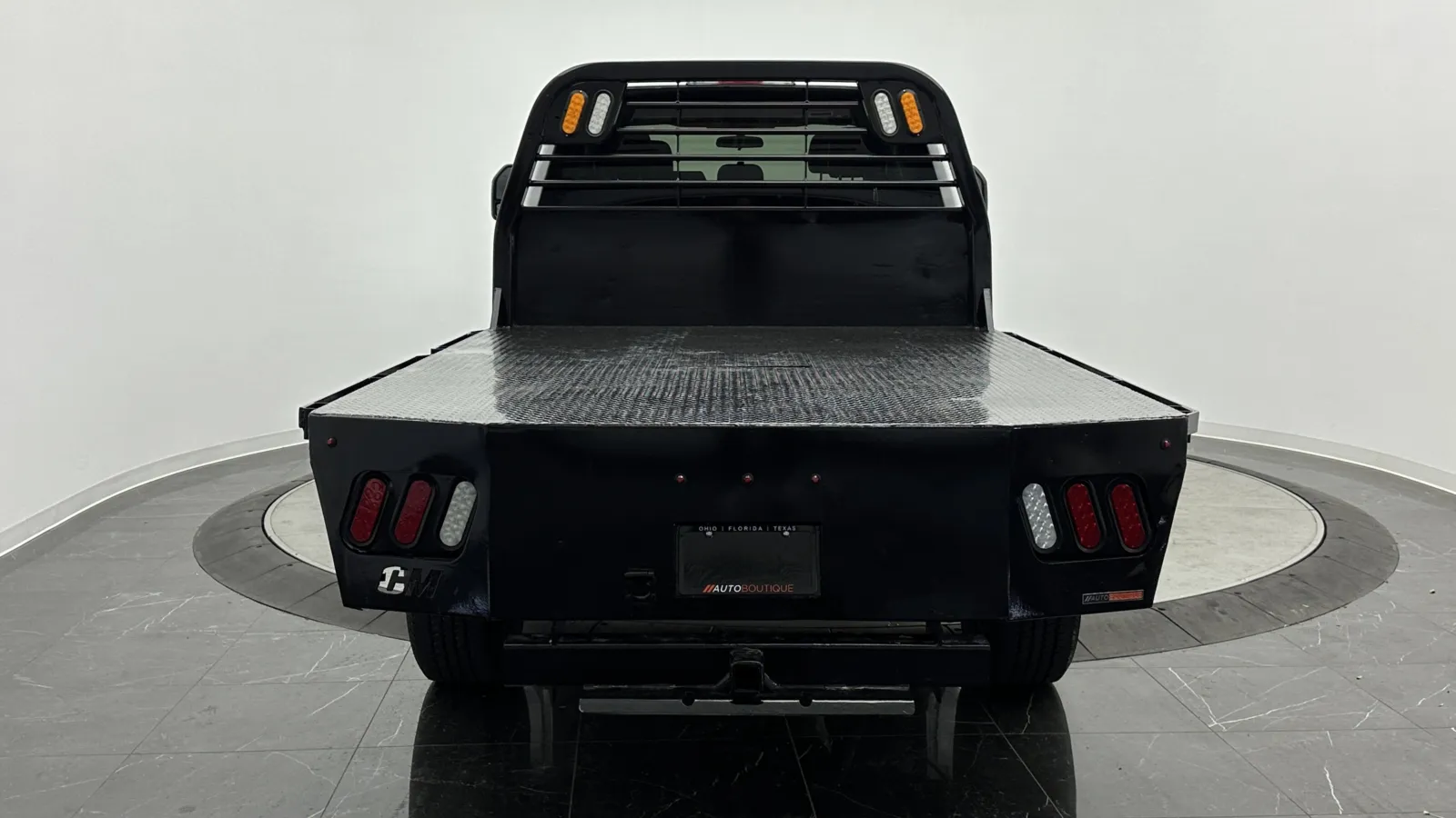 2020 Ford F-350 Super Duty Chassis Cab XL - Photo 6
