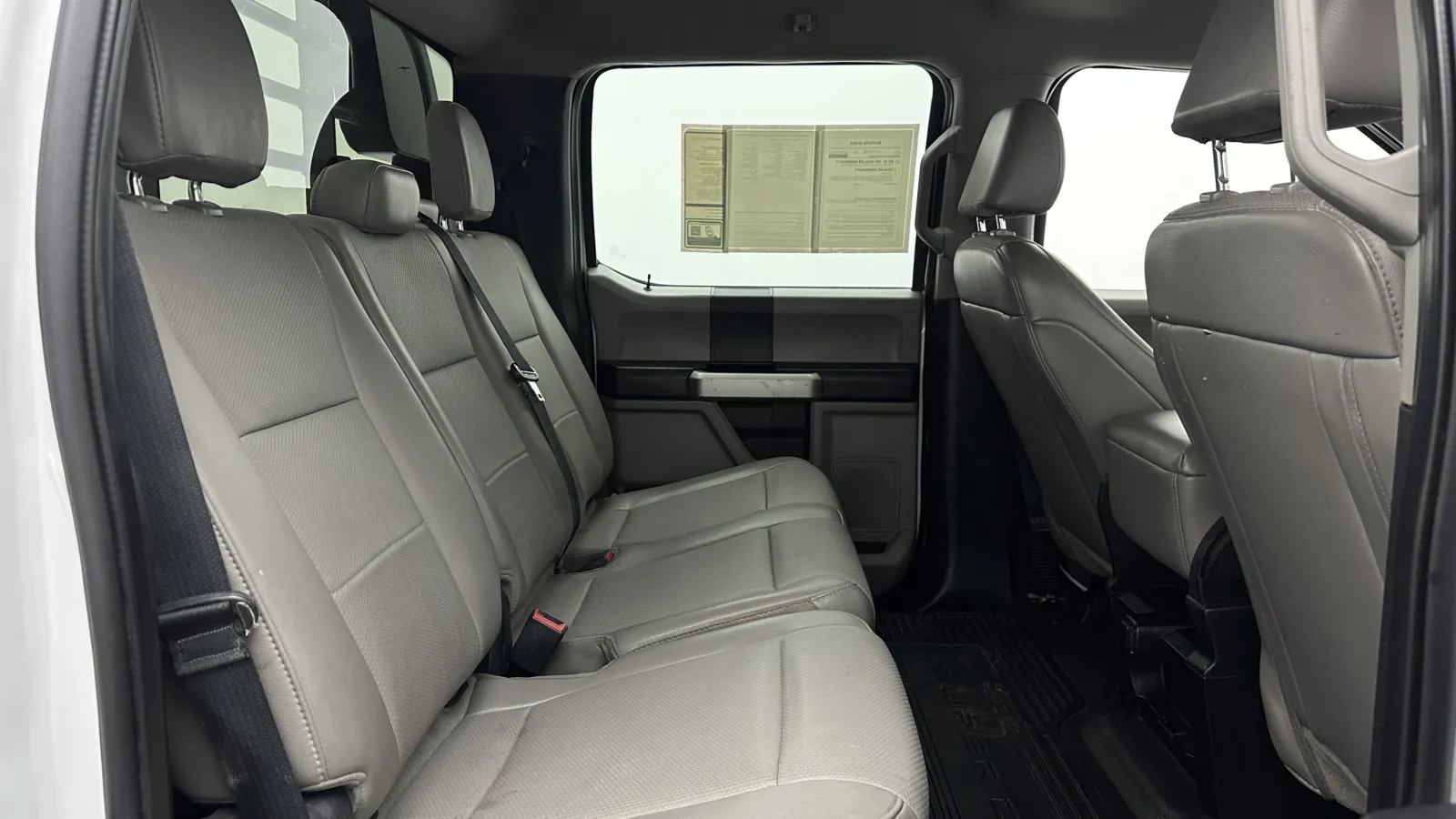2020 Ford F-350 Super Duty Chassis Cab XL - Photo 24