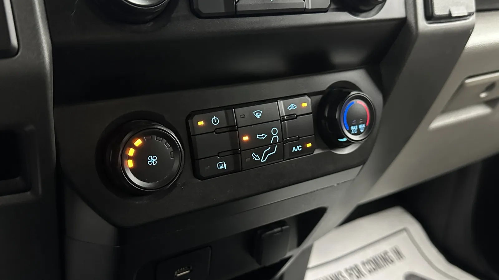 2020 Ford F-350 Super Duty Chassis Cab XL - Photo 11
