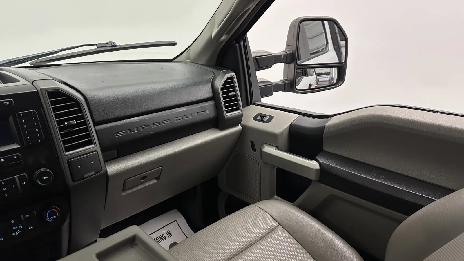 2020 Ford F-350 Super Duty Chassis Cab XL - Photo 17
