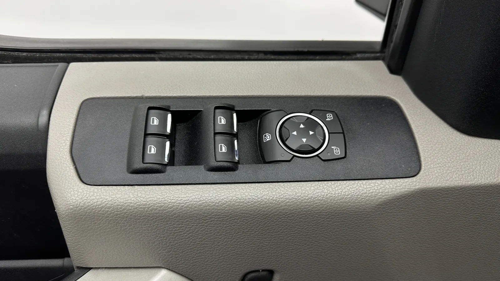 2020 Ford F-350 Super Duty Chassis Cab XL - Photo 19
