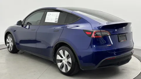 More photos of 2021 Tesla Model Y Long Range at Auto Boutique Florida, FL