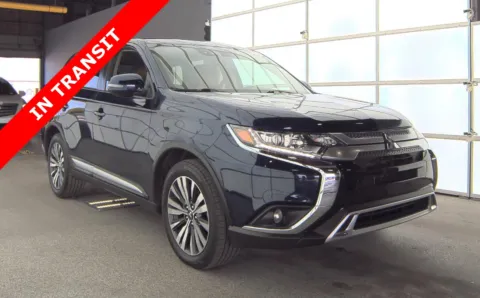 Another view of 2020 Mitsubishi Outlander SE for sale in Jacksonville, FL at Auto Boutique Florida