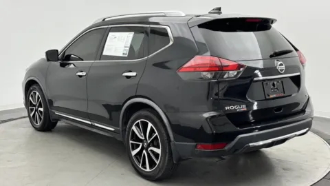 More photos of 2017 Nissan Rogue SL at Auto Boutique Florida, FL
