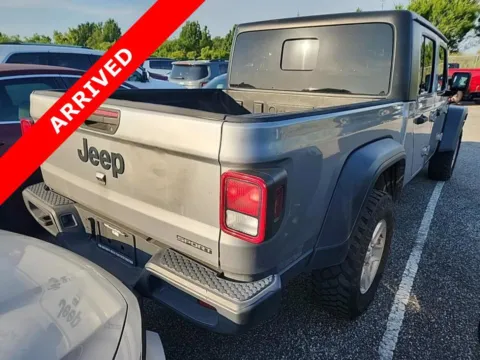 More photos of 2020 Jeep Gladiator Sport S at Auto Boutique Florida, FL