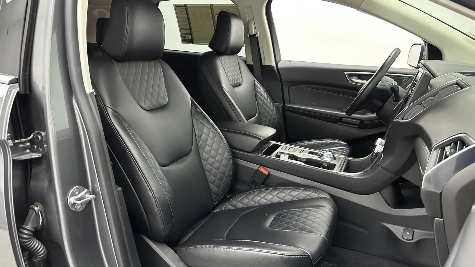 2024 Ford Edge Titanium - Photo 35