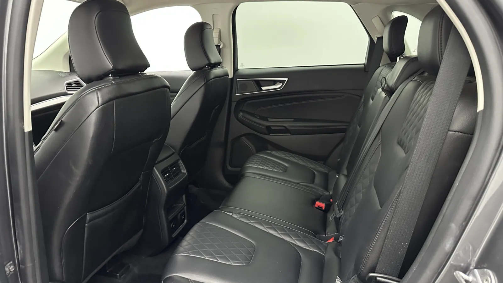 2024 Ford Edge Titanium - Photo 26