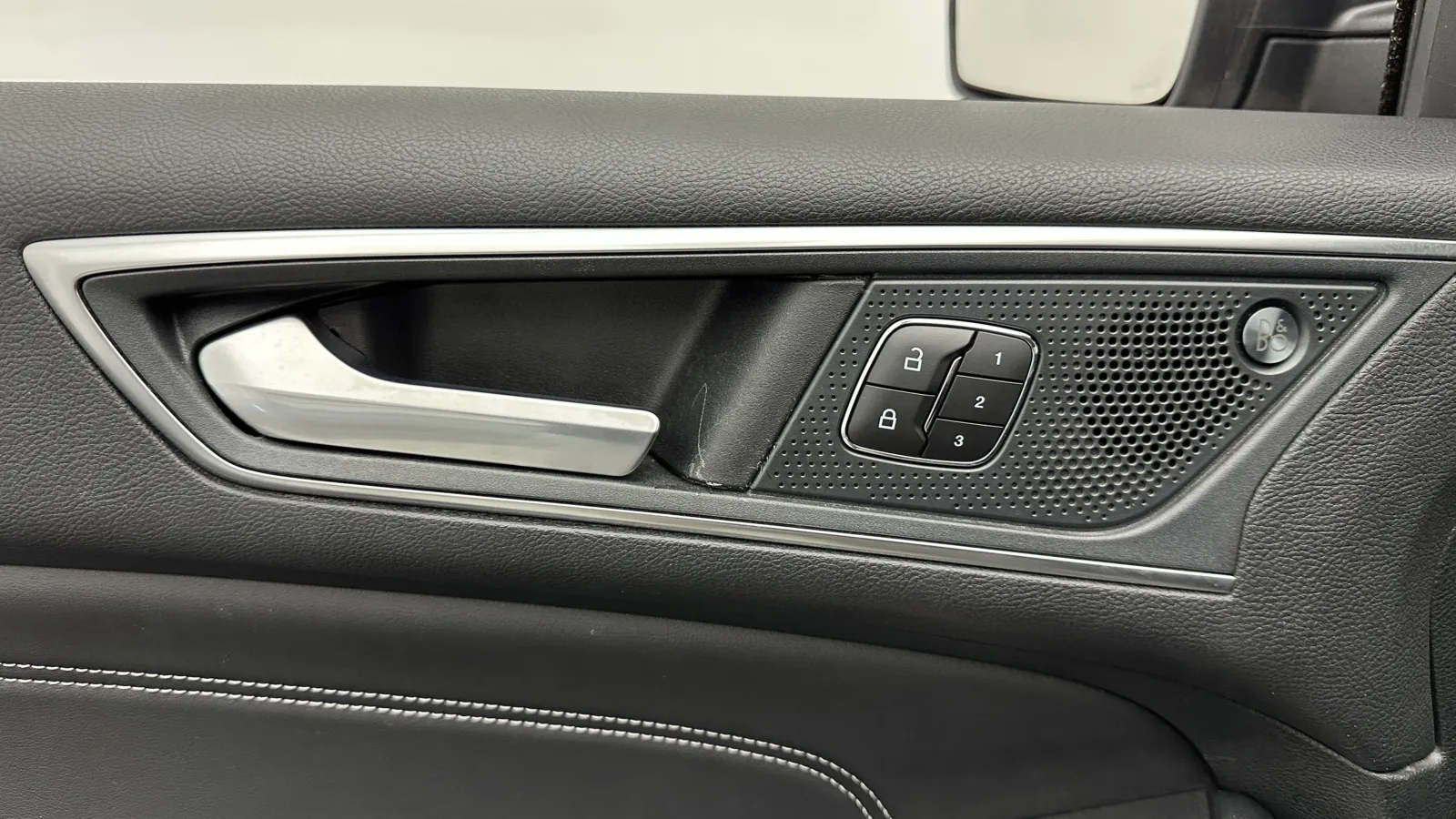 2024 Ford Edge Titanium - Photo 21