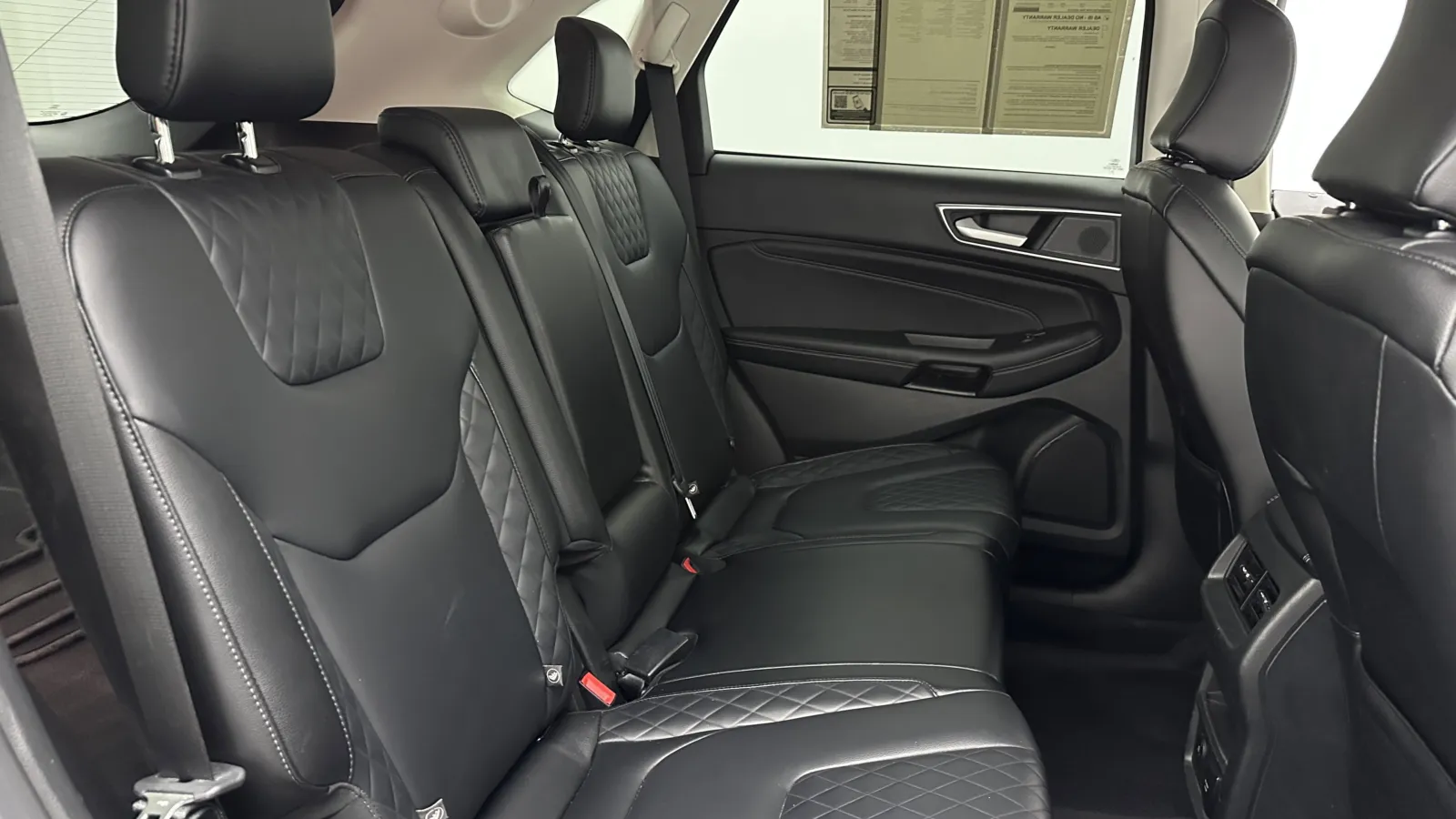 2024 Ford Edge Titanium - Photo 32